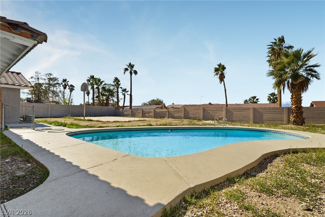 1295 Los Meadows Drive