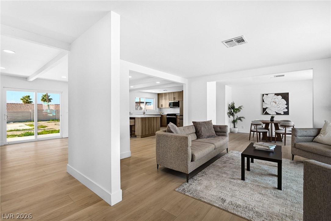 1295 Los Meadows Drive