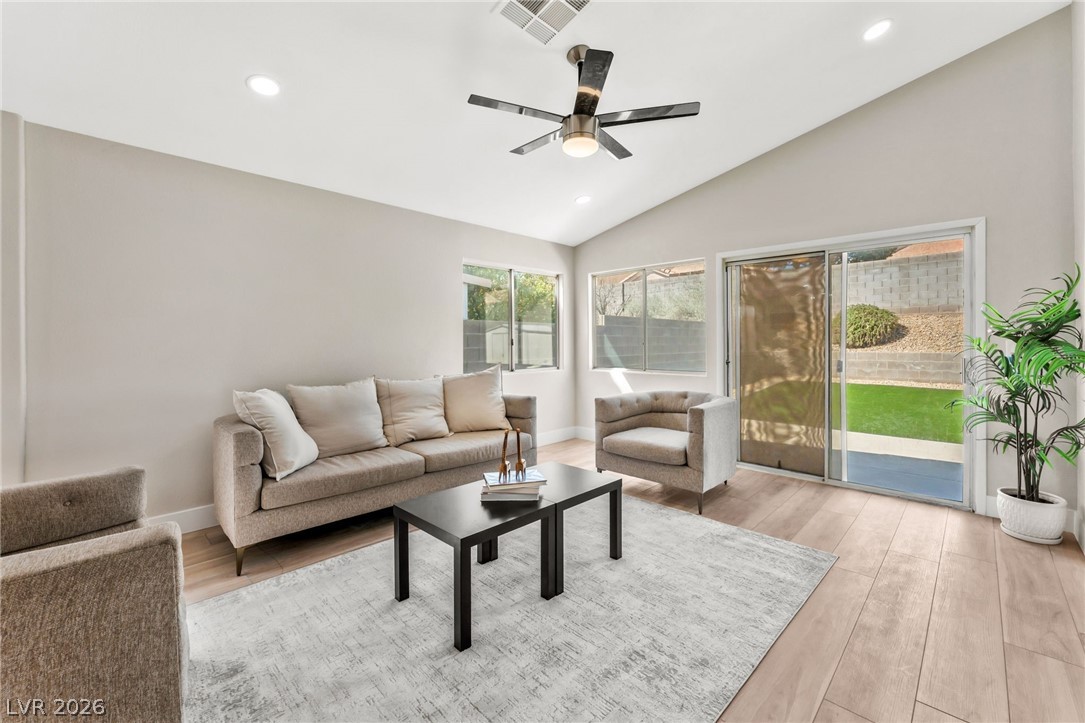 3925 Canyon Meadows Court