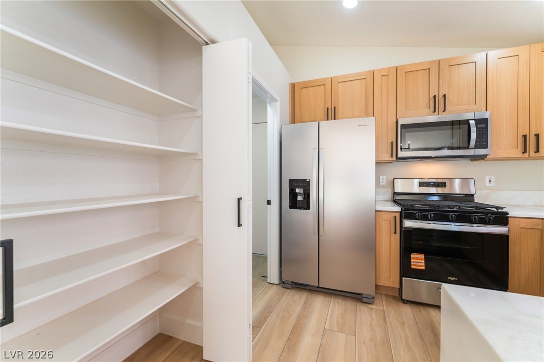 3925 Canyon Meadows Court