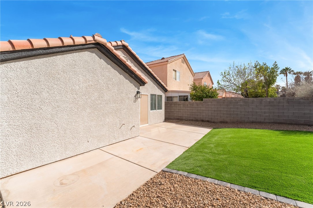 3925 Canyon Meadows Court