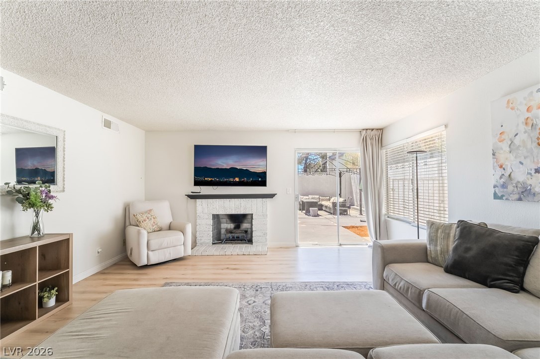 6999 Mountain Moss Drive