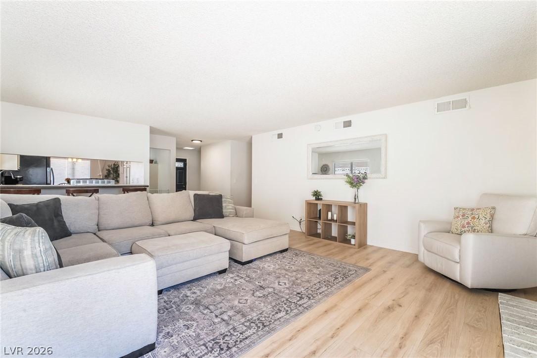 6999 Mountain Moss Drive