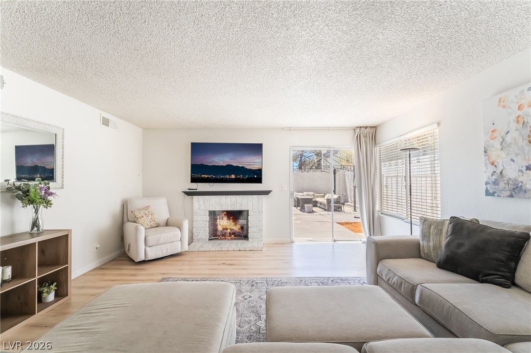 6999 Mountain Moss Drive