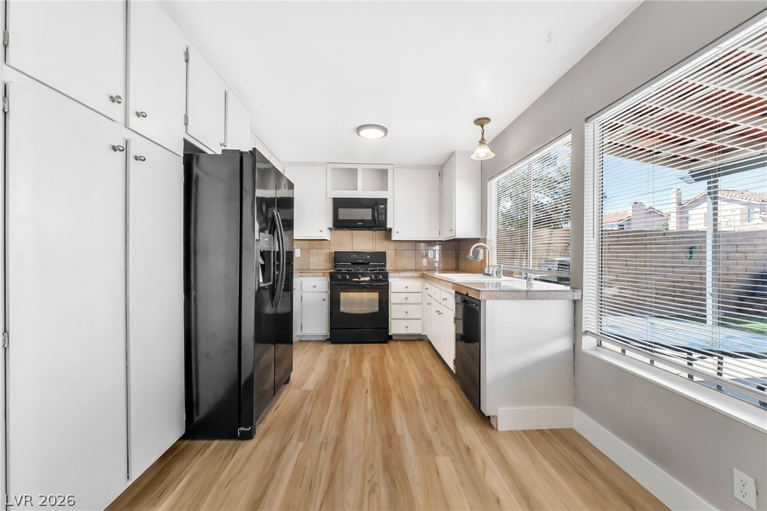 4733 Castle Rock Court