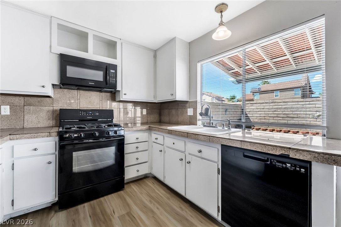 4733 Castle Rock Court