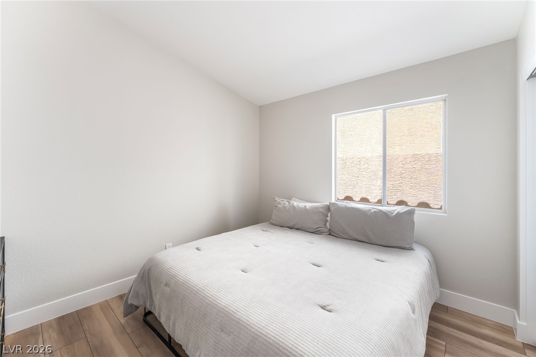 2128 Crestline Falls Place