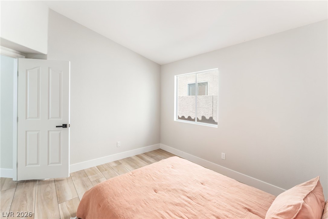 2128 Crestline Falls Place