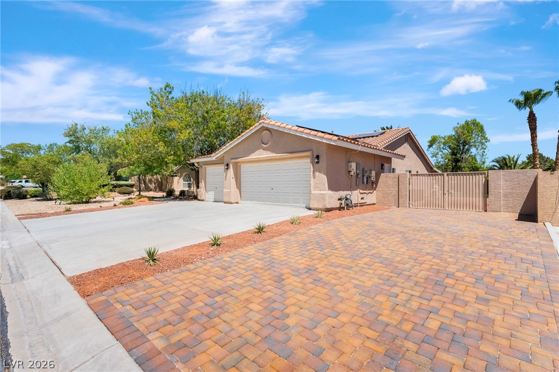 5120 Gentle River Avenue