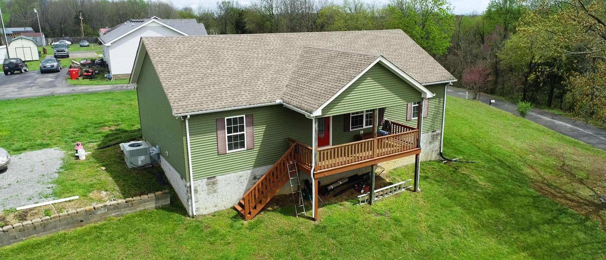 276 Douglas Ln