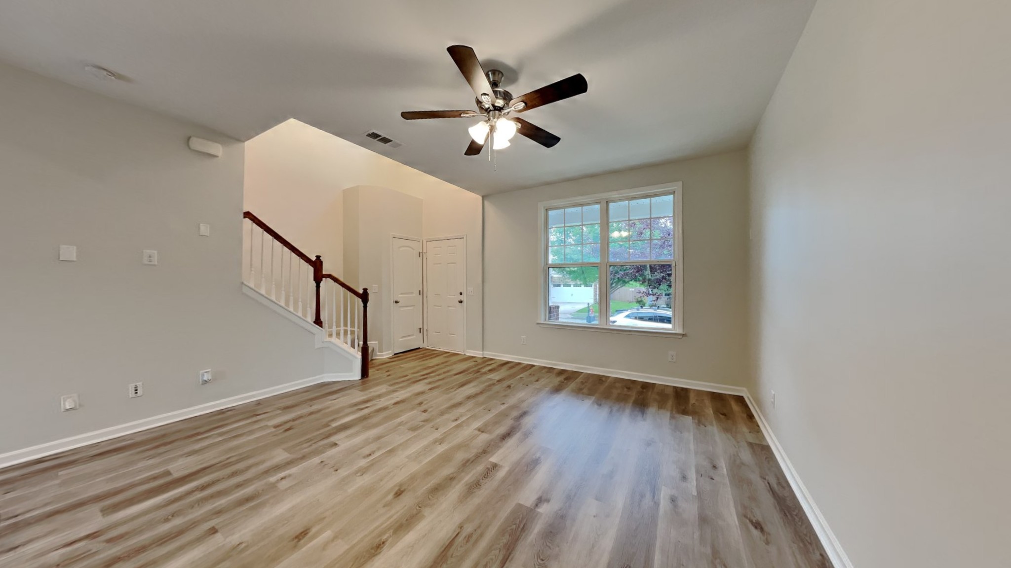 1656 Stonewater Dr