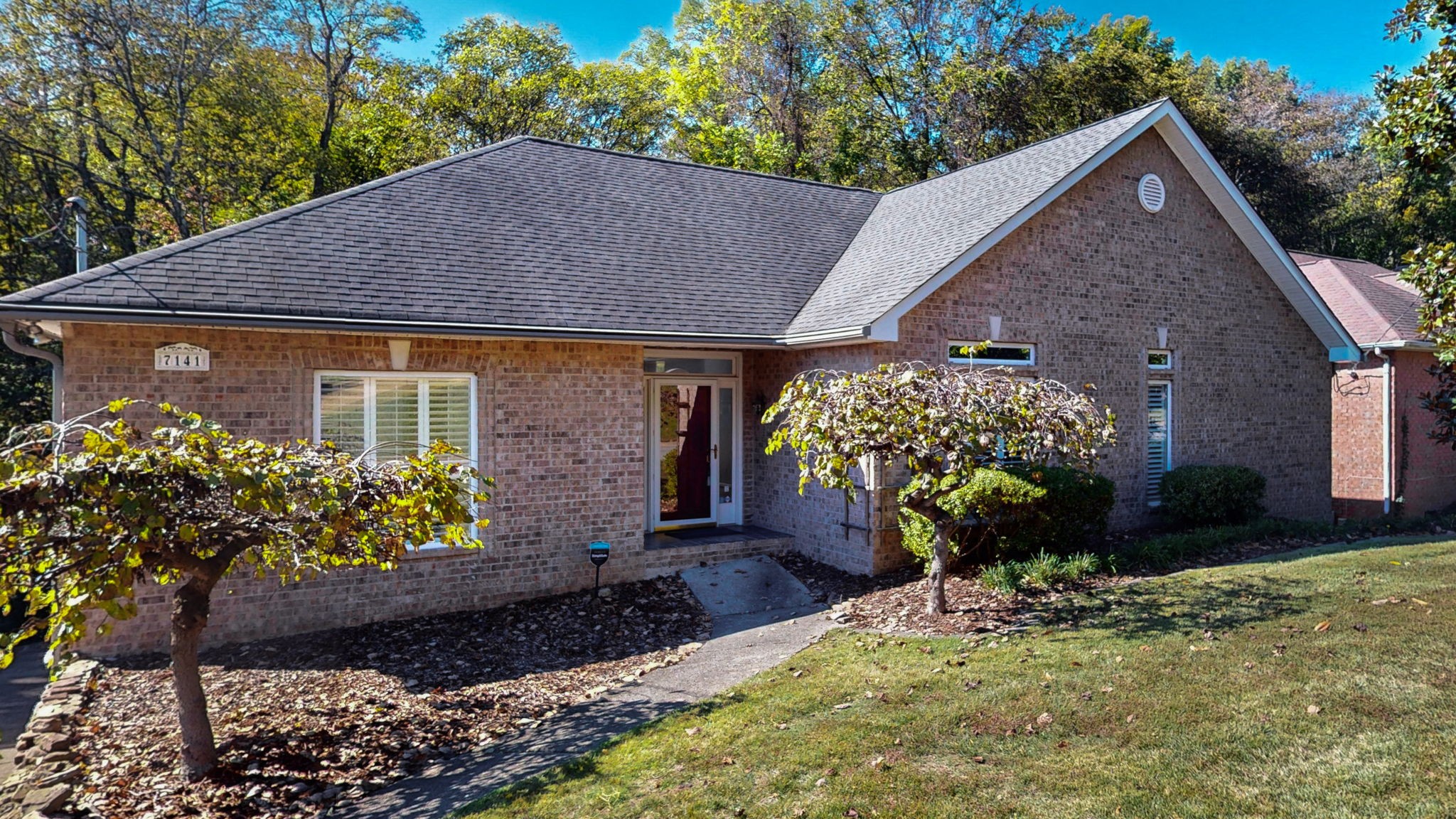 7141 Forrest Oaks Dr