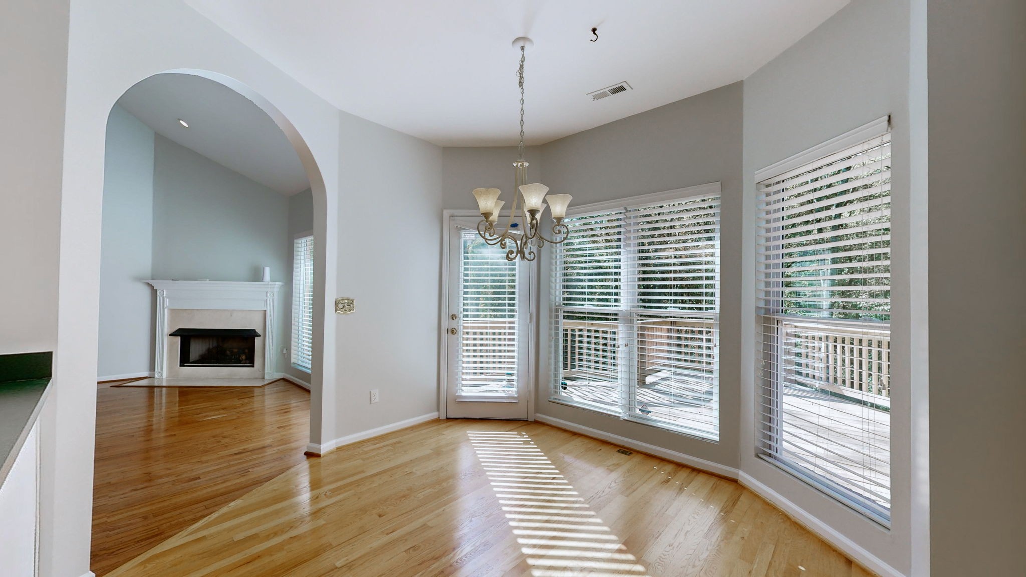7141 Forrest Oaks Dr