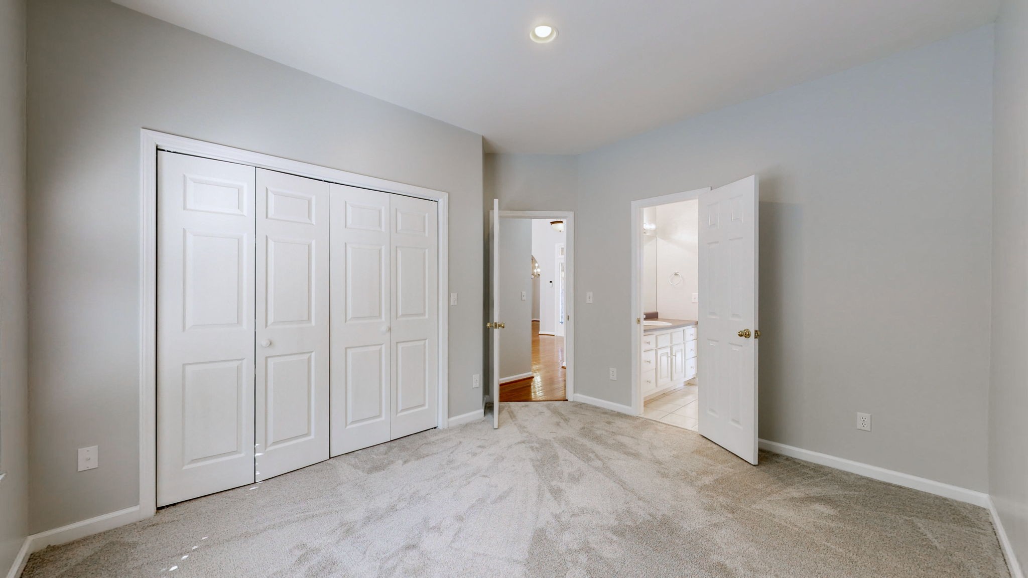 7141 Forrest Oaks Dr