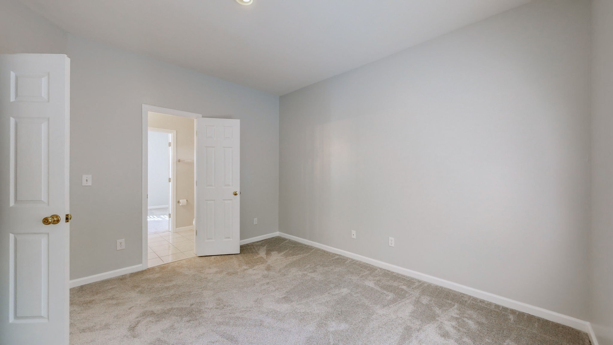 7141 Forrest Oaks Dr