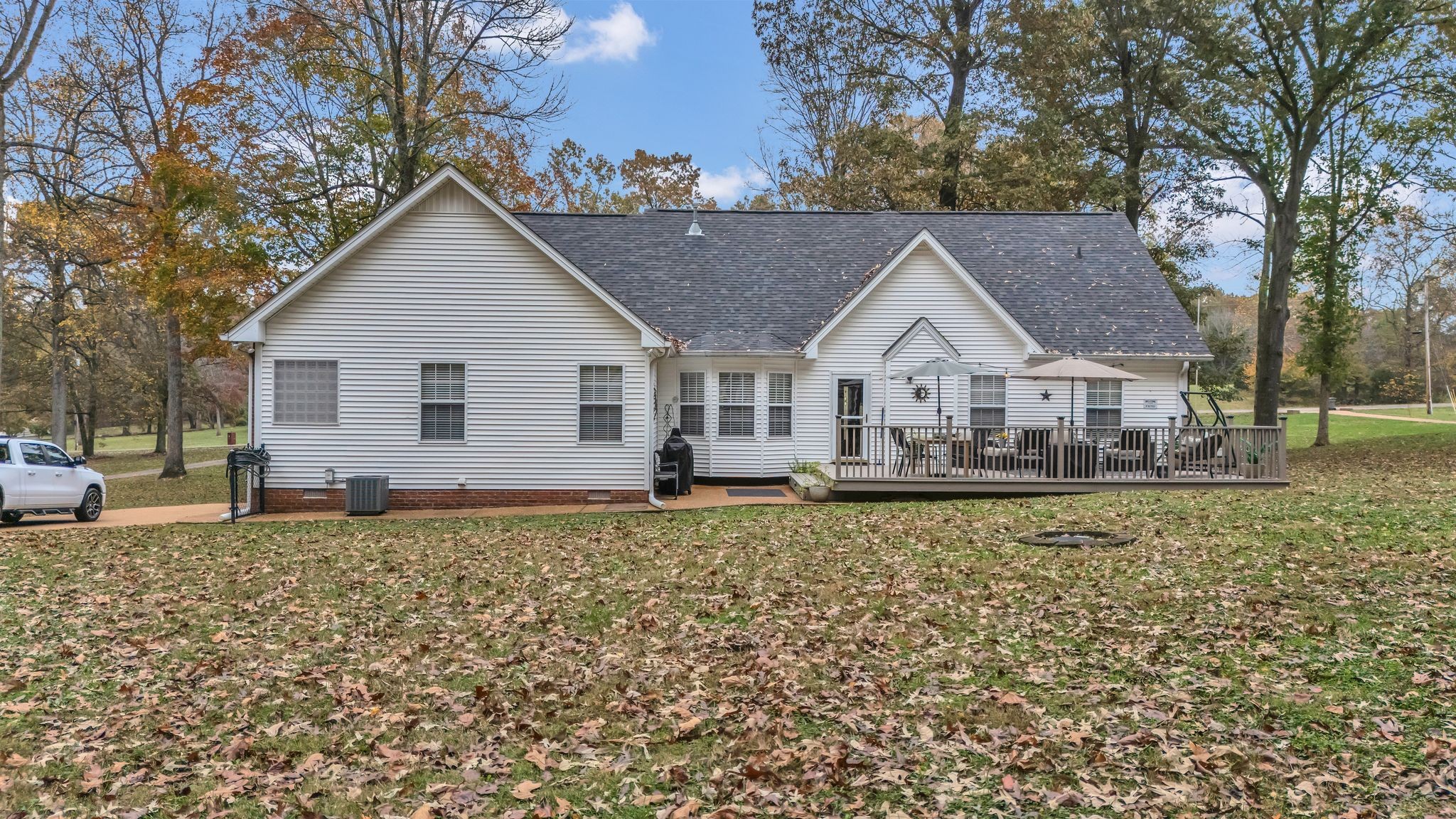 324 Spring Valley Dr