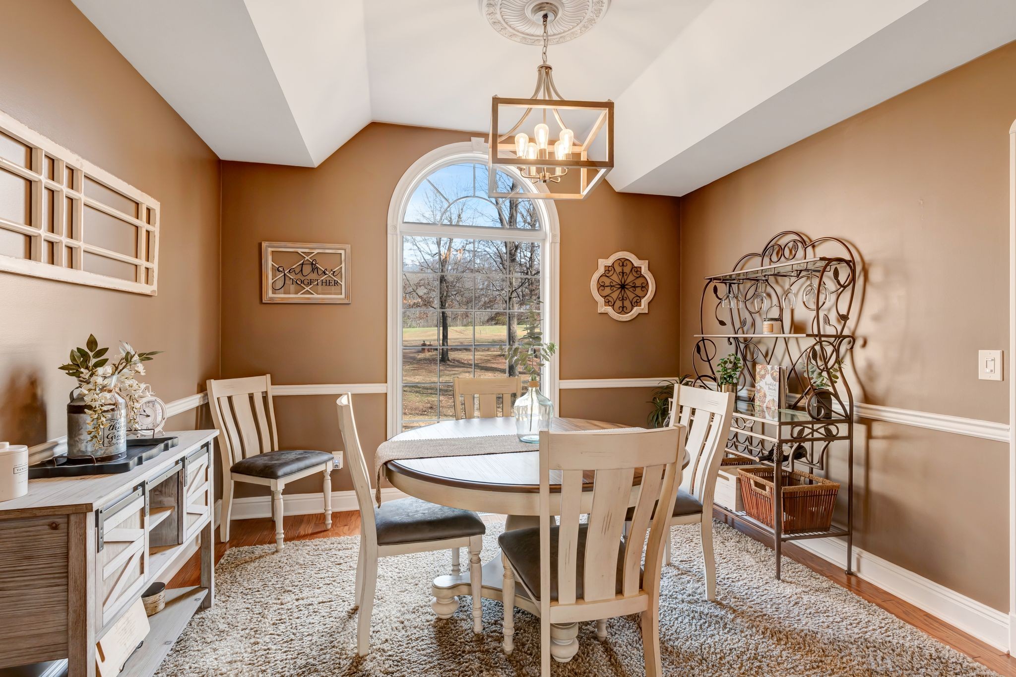 324 Spring Valley Dr