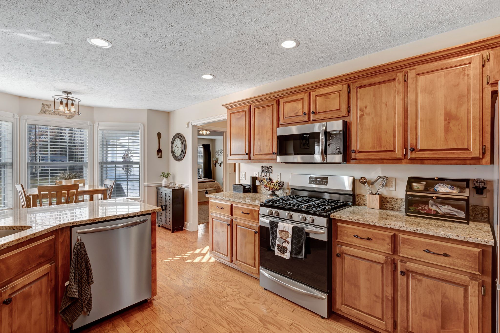 324 Spring Valley Dr