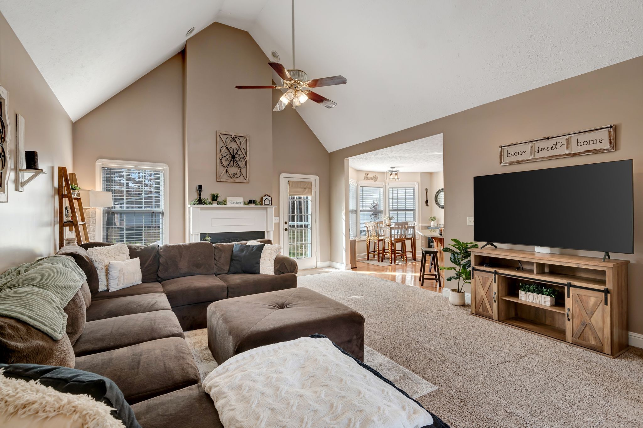 324 Spring Valley Dr