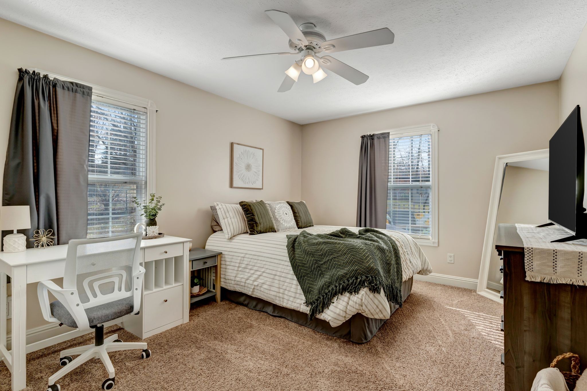 324 Spring Valley Dr