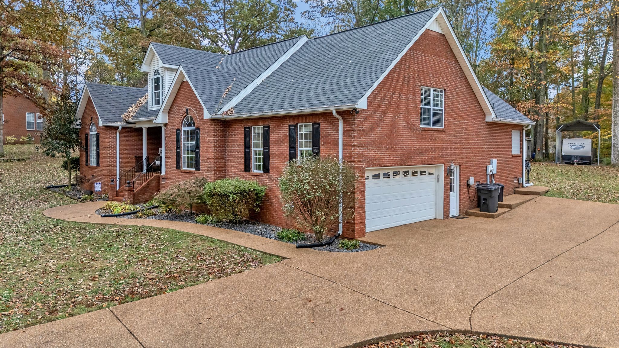 324 Spring Valley Dr