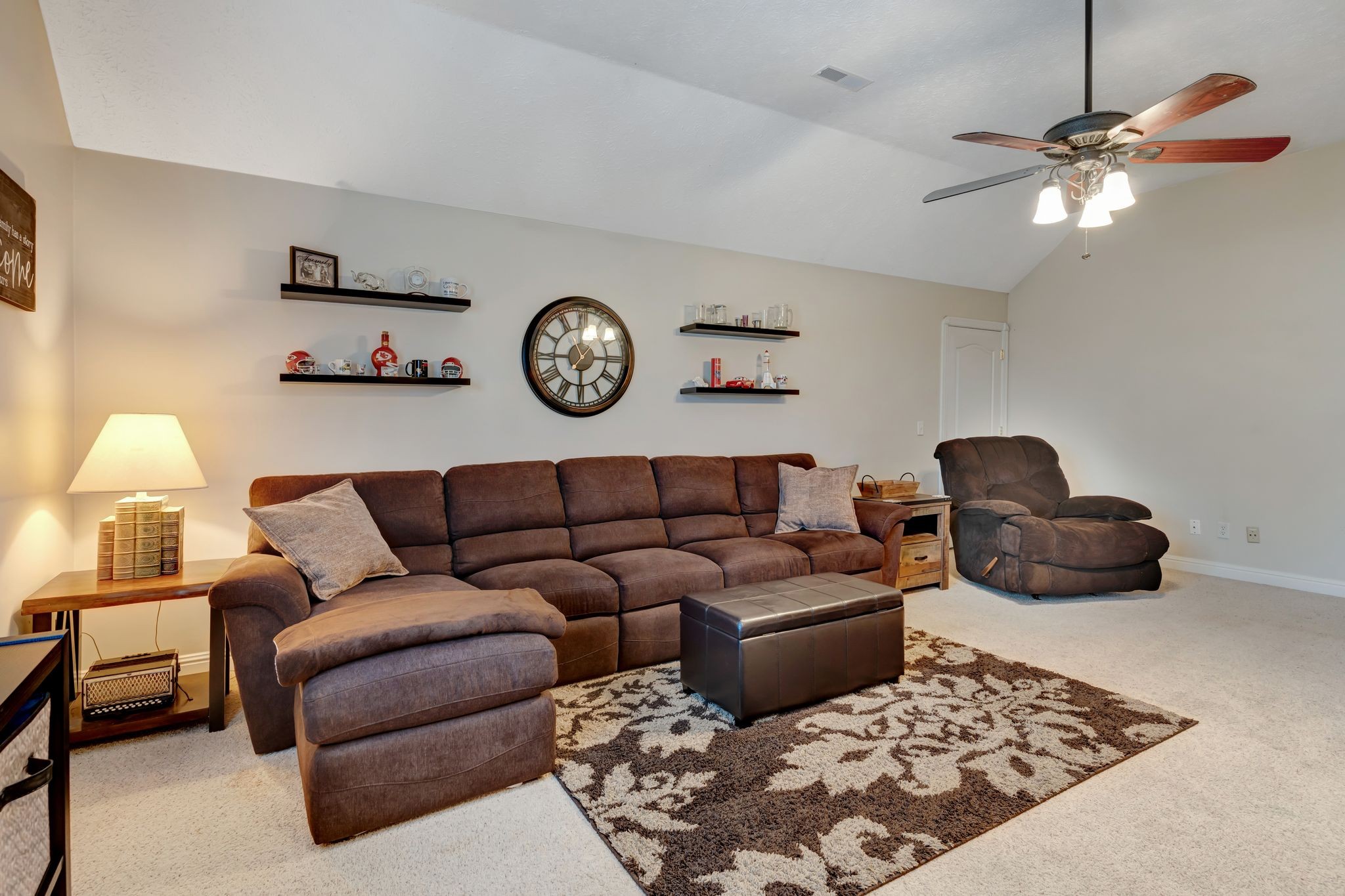324 Spring Valley Dr