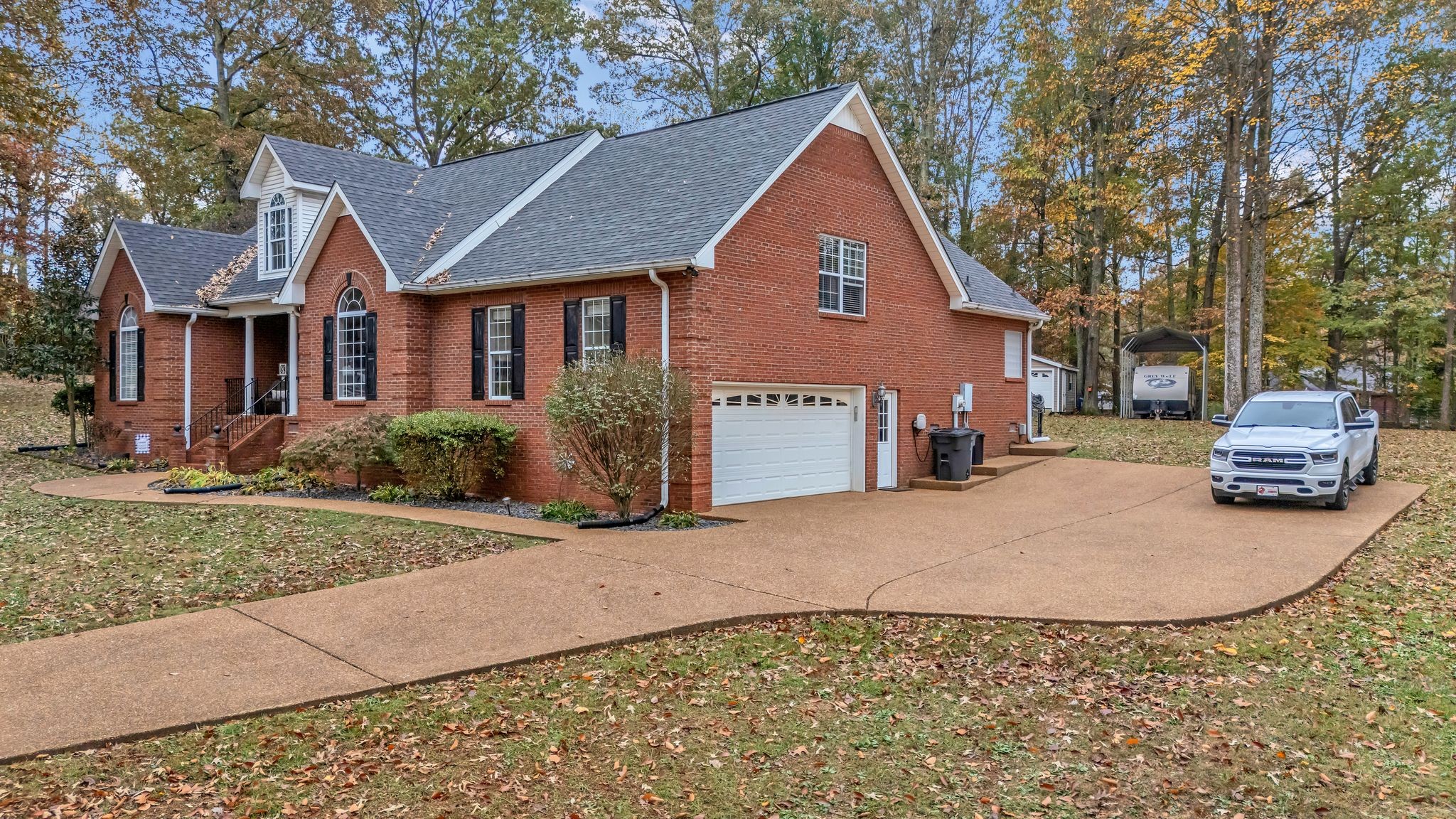 324 Spring Valley Dr