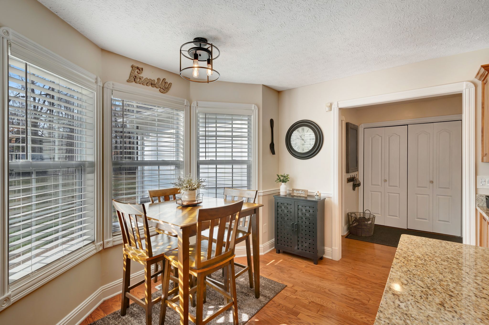 324 Spring Valley Dr