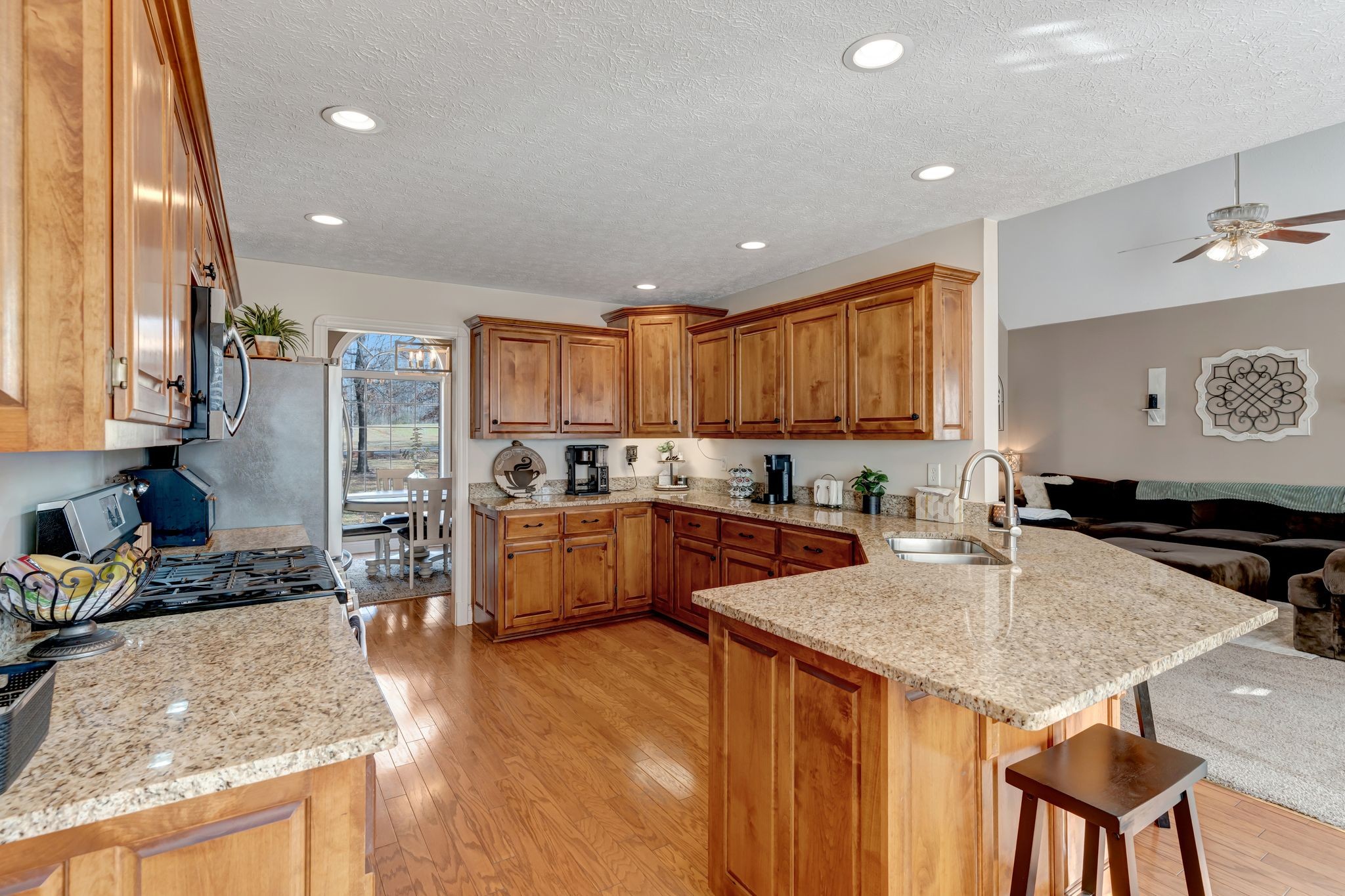 324 Spring Valley Dr