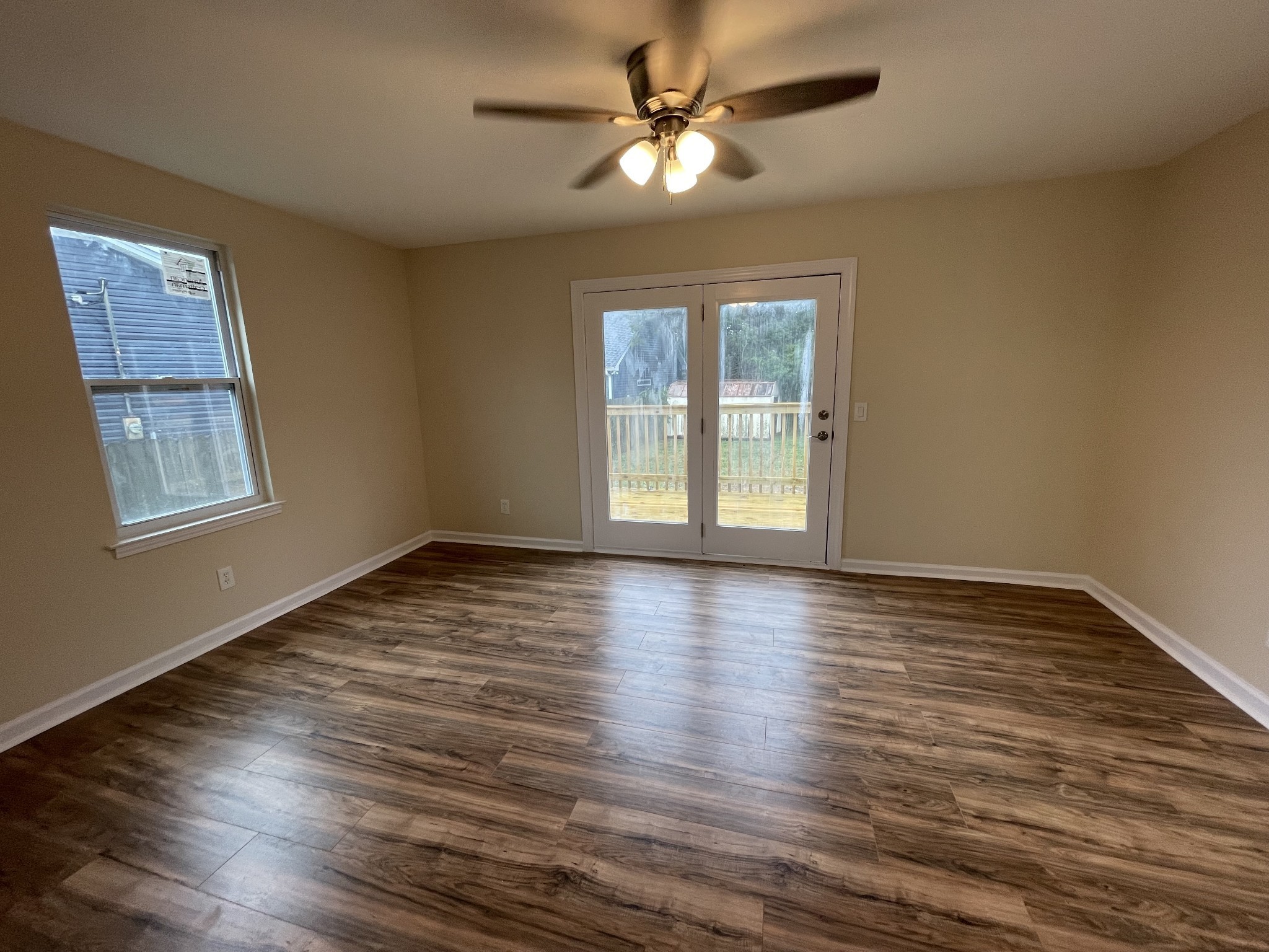 1122 Nelson Dr