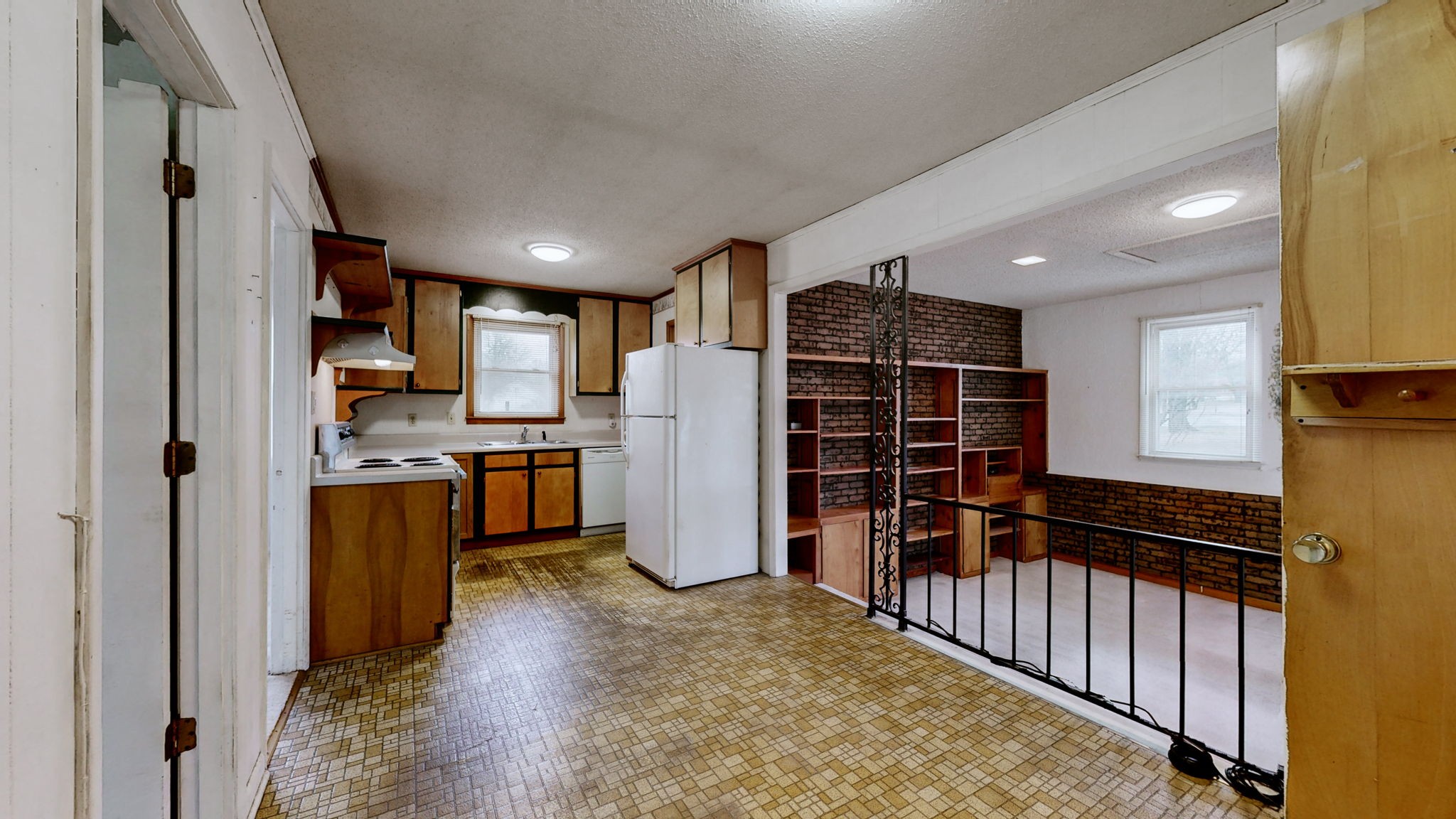 2101 Denise Dr