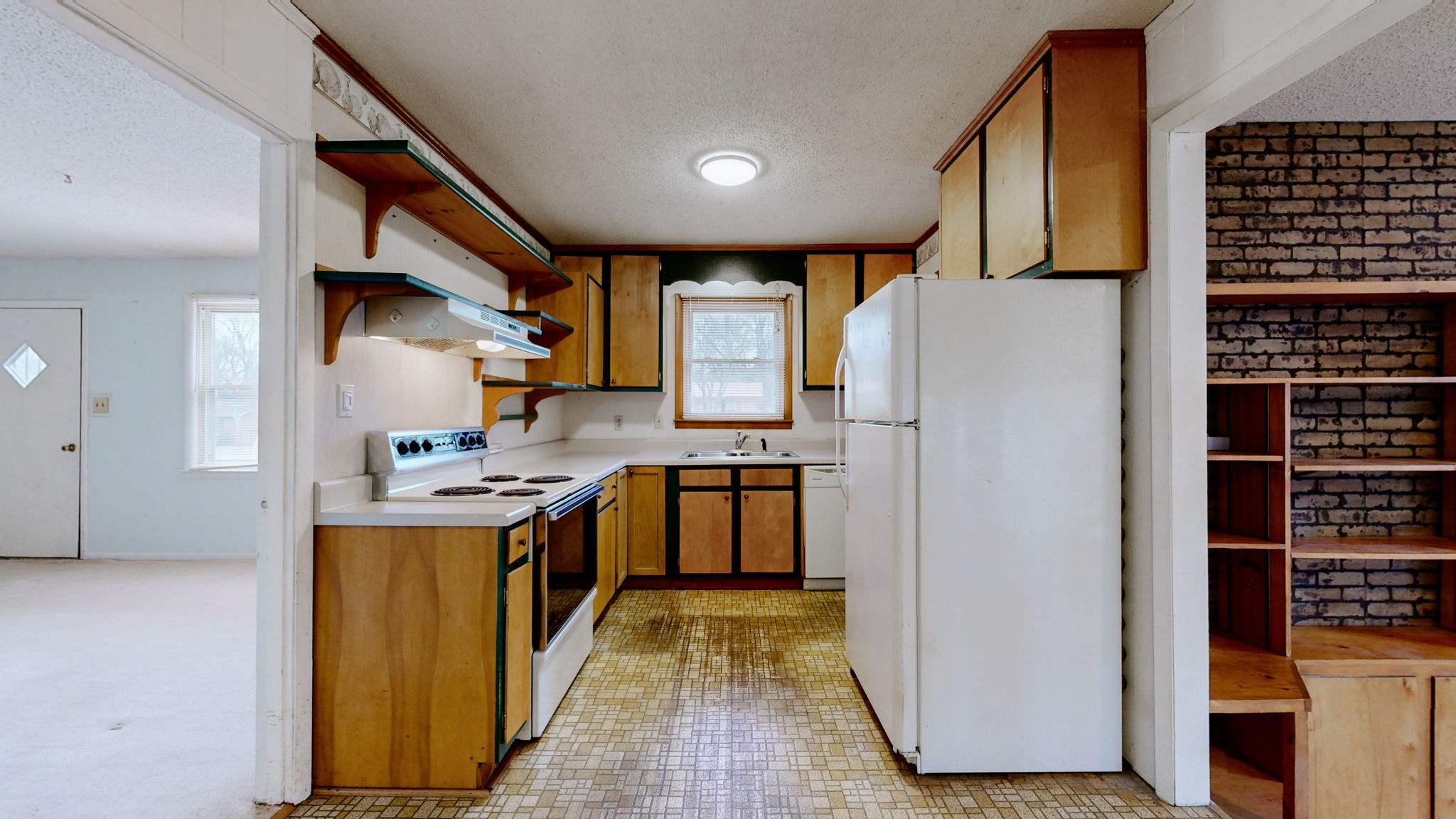 2101 Denise Dr