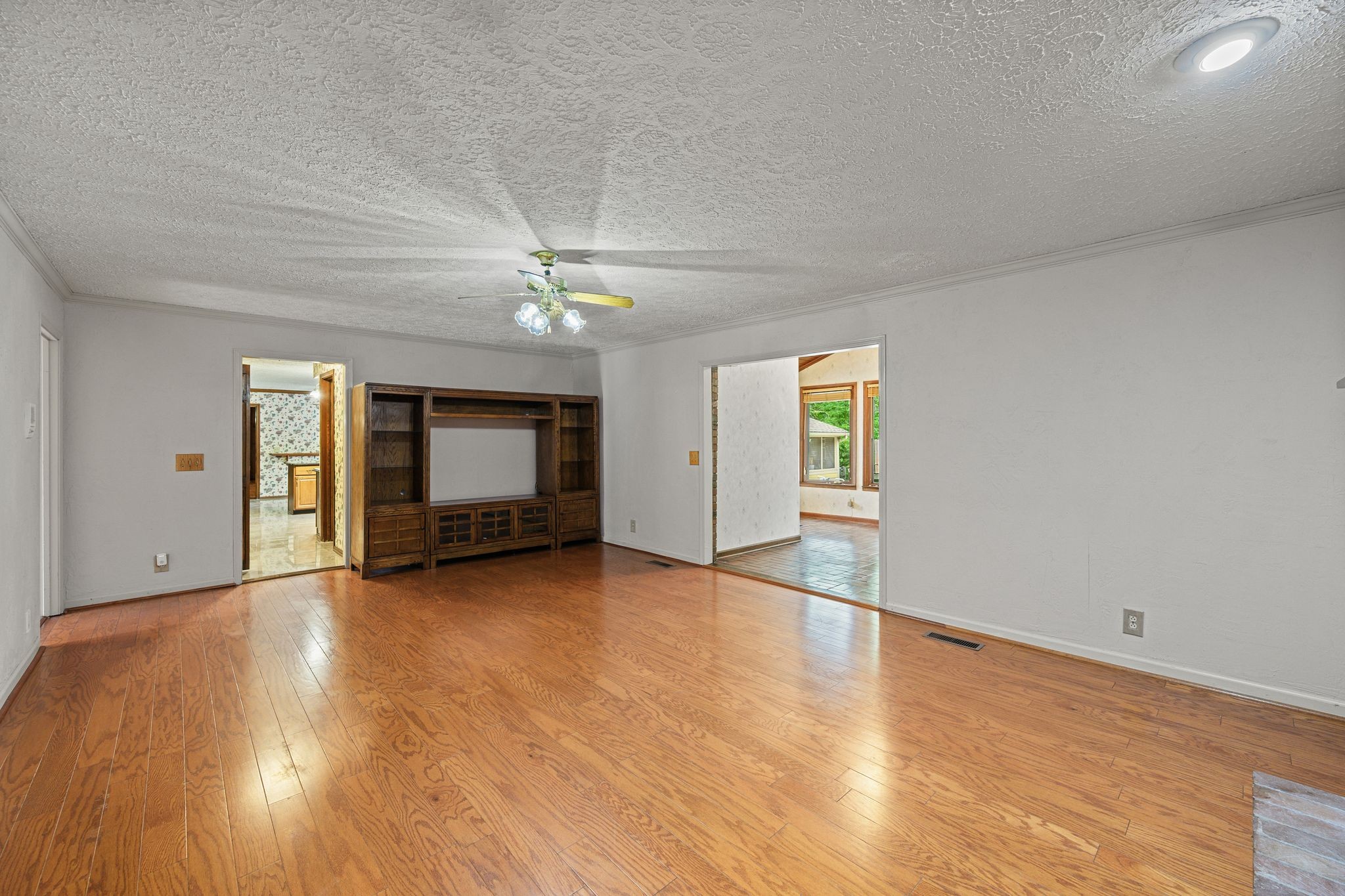 5712 Spring House Way