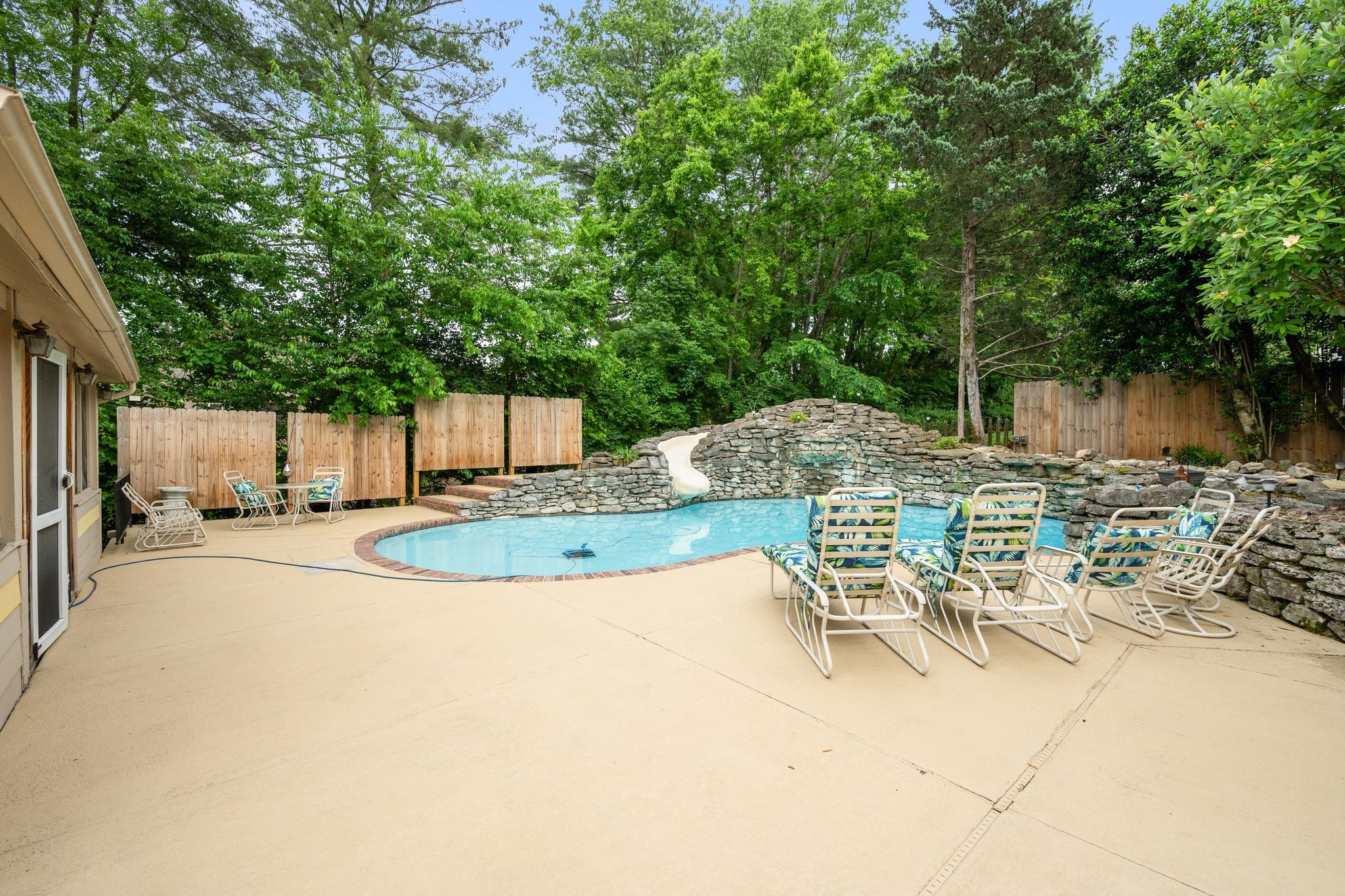 5712 Spring House Way