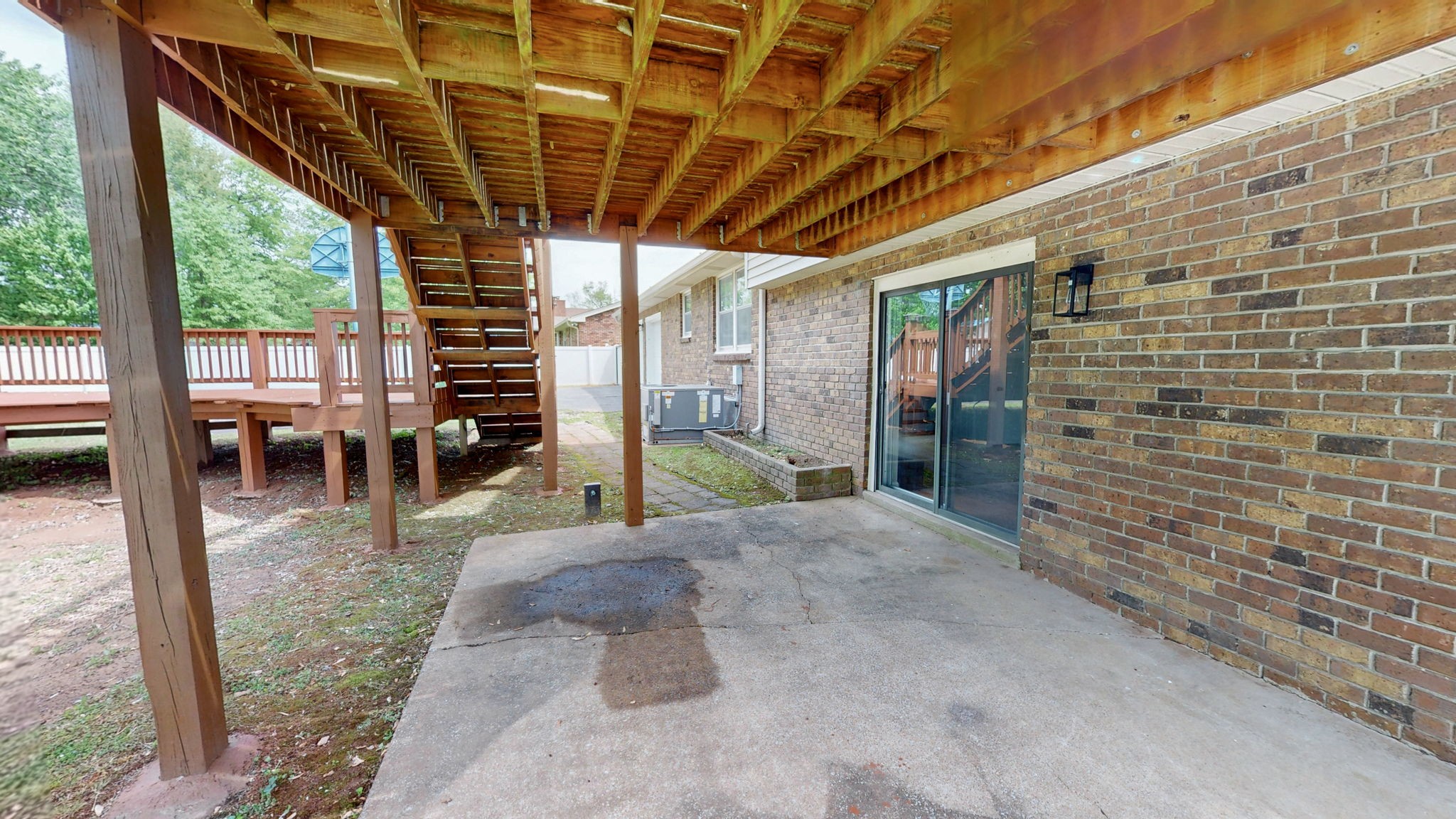 4534 Baton Rouge Dr