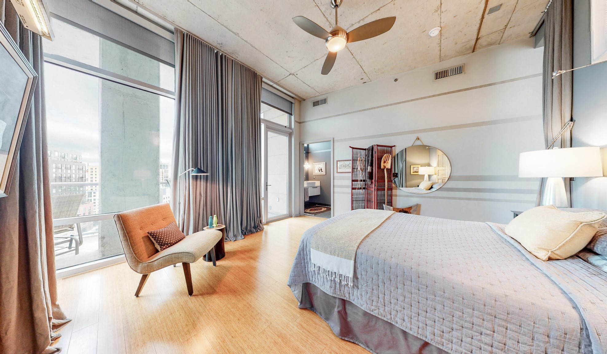 700 12th Ave, S Unit: 905