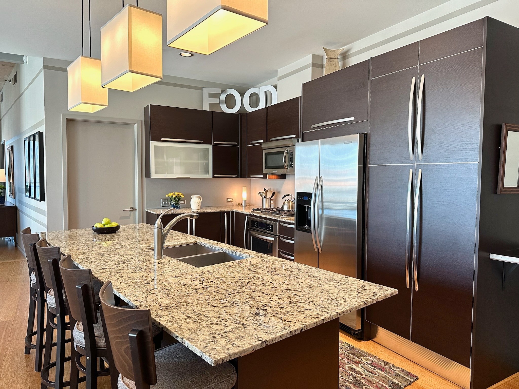 700 12th Ave, S Unit: 905