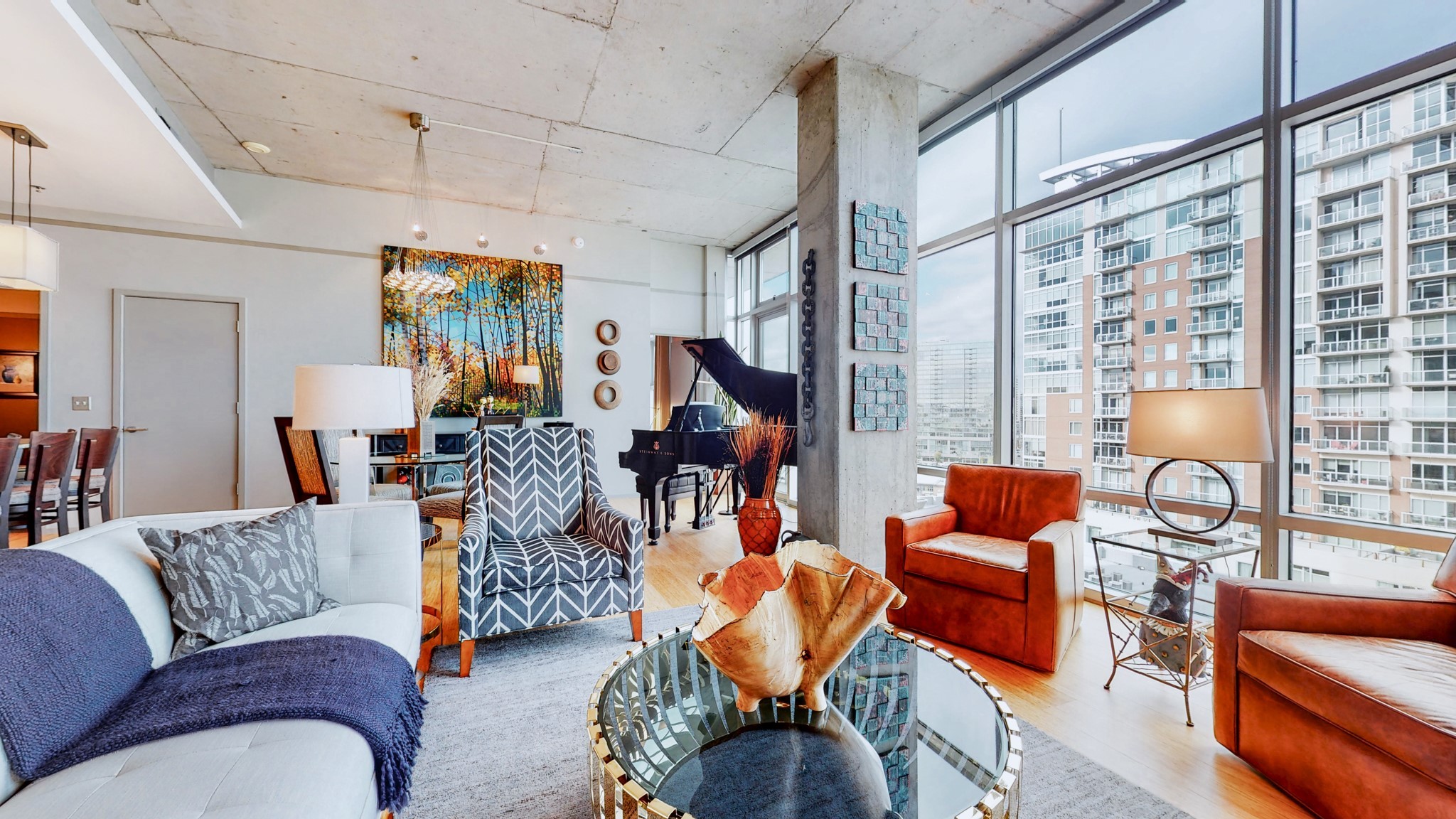 700 12th Ave, S Unit: 905