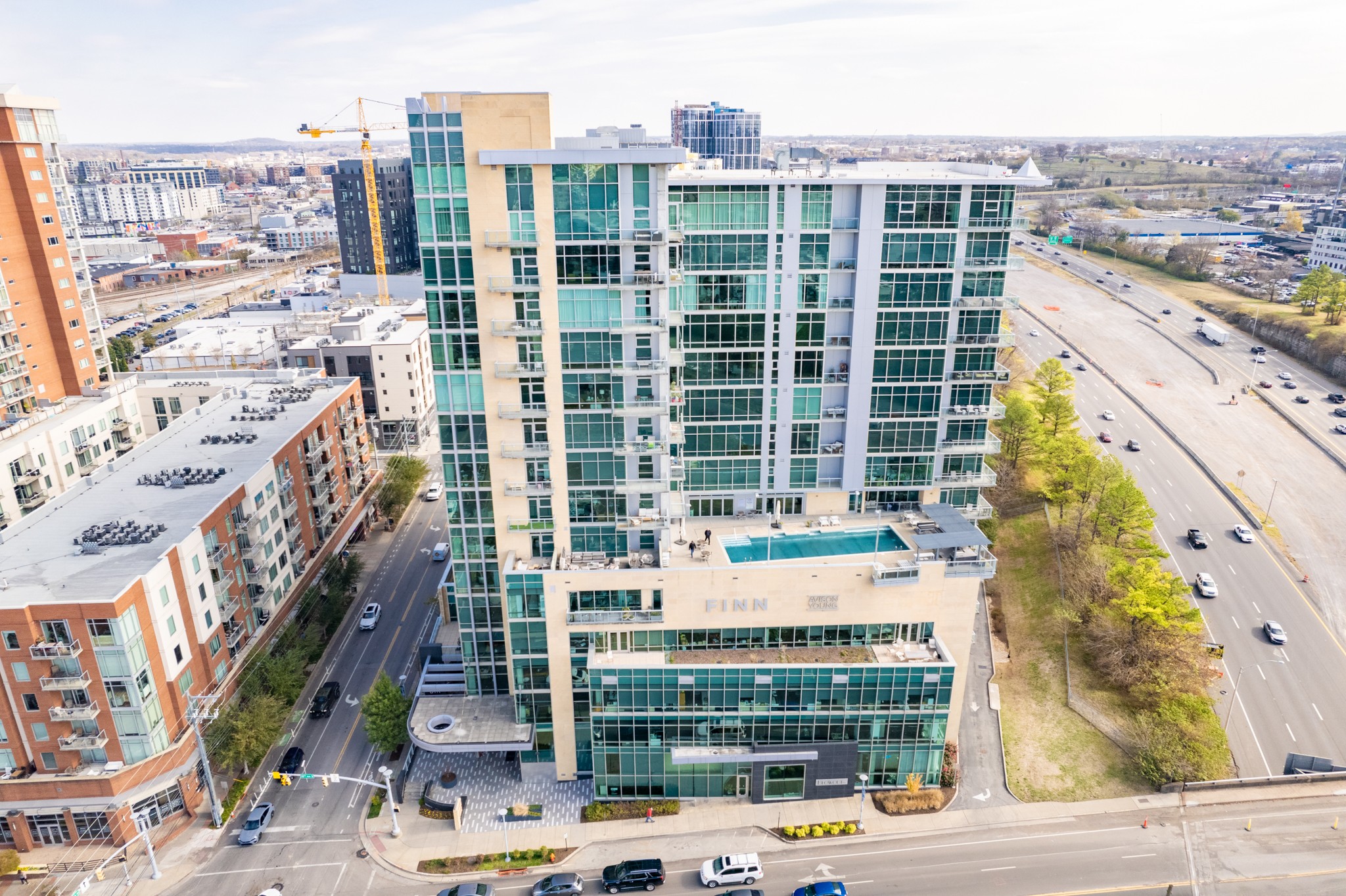 700 12th Ave, S Unit: 905