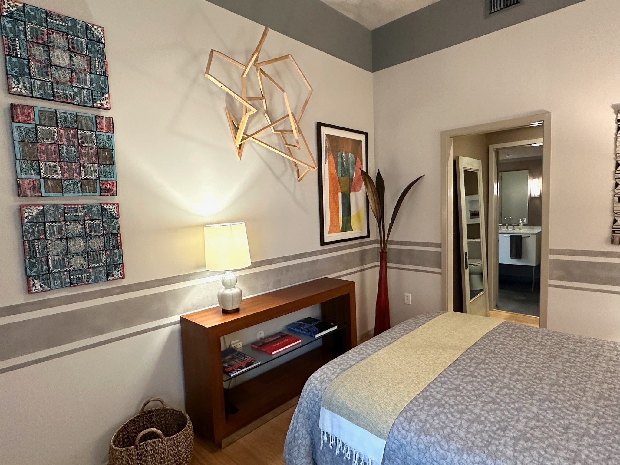 700 12th Ave, S Unit: 905