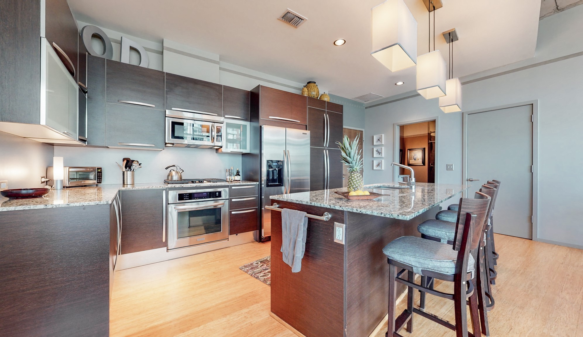 700 12th Ave, S Unit: 905