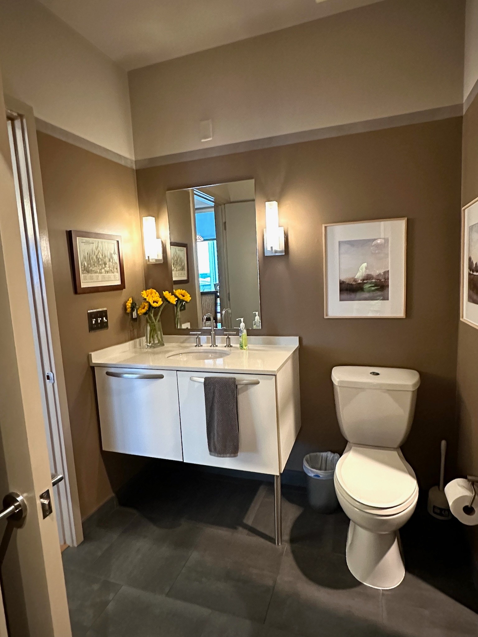 700 12th Ave, S Unit: 905