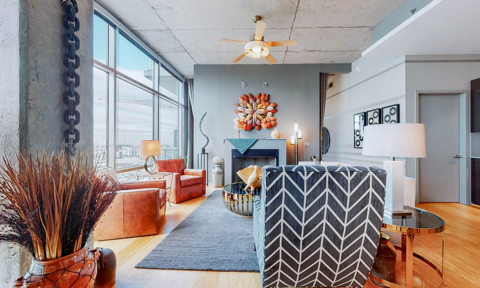 700 12th Ave, S Unit: 905