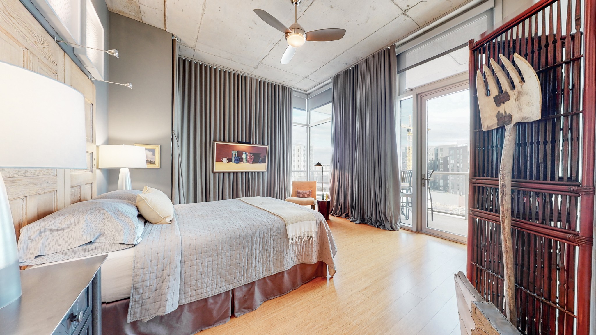 700 12th Ave, S Unit: 905