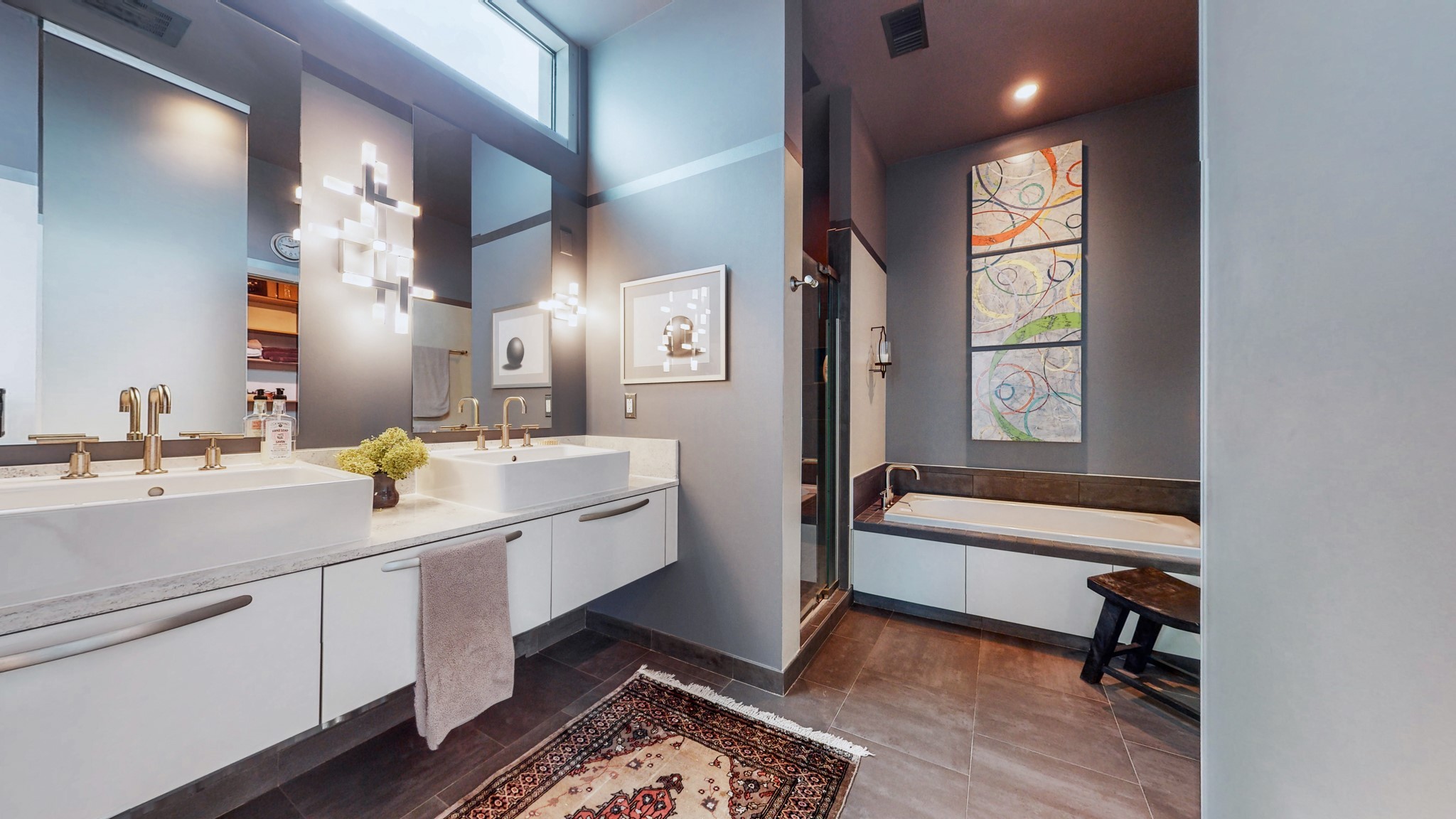 700 12th Ave, S Unit: 905