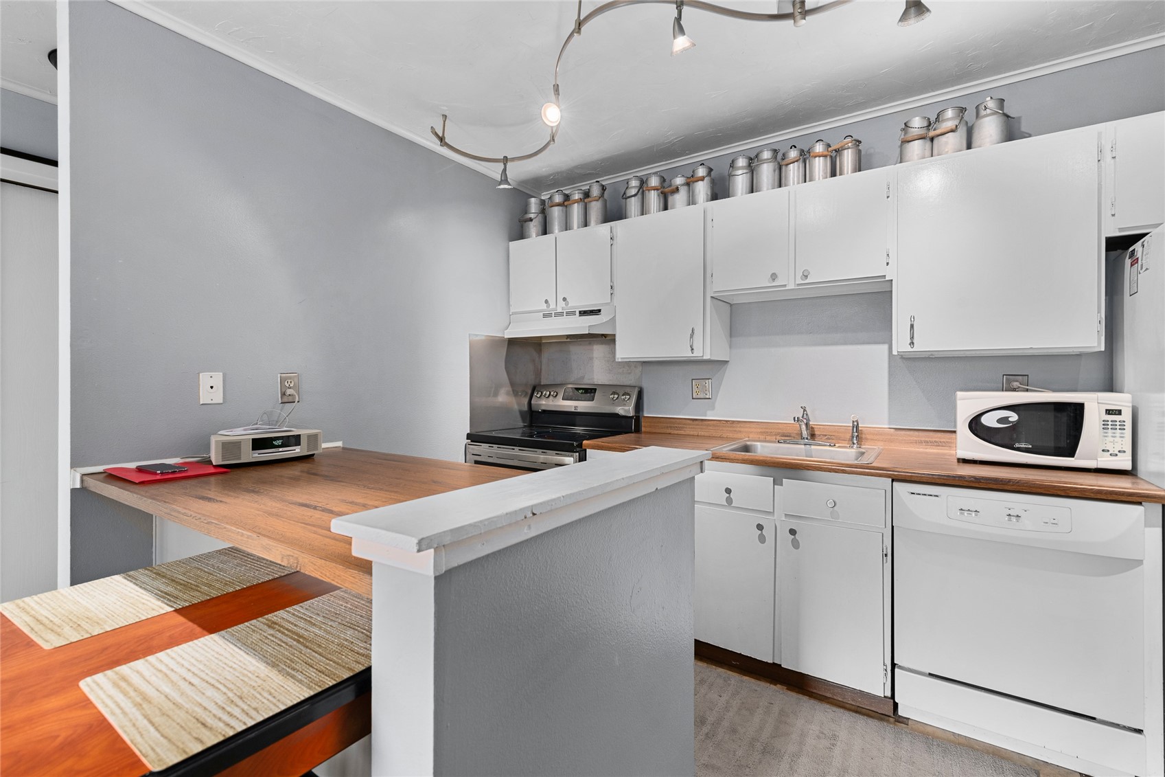 1320 Athens Plaza 3