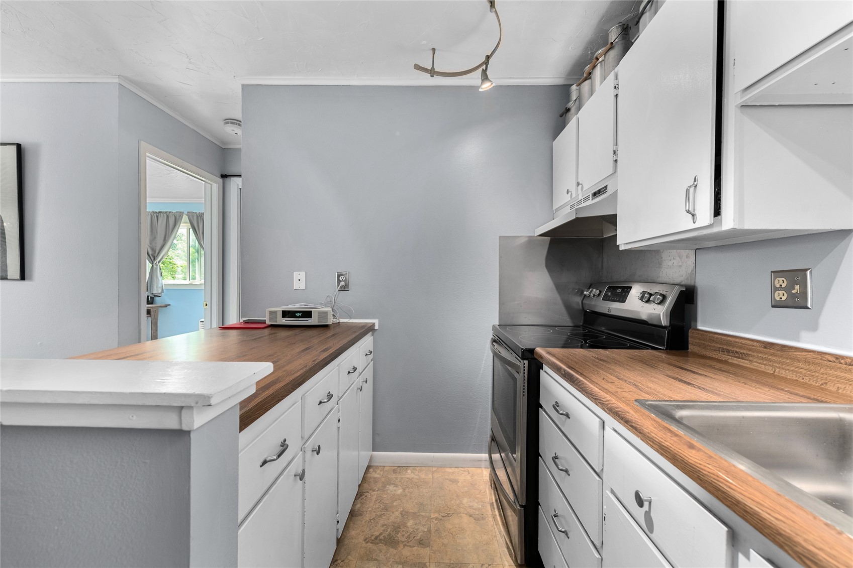 1320 Athens Plaza 3