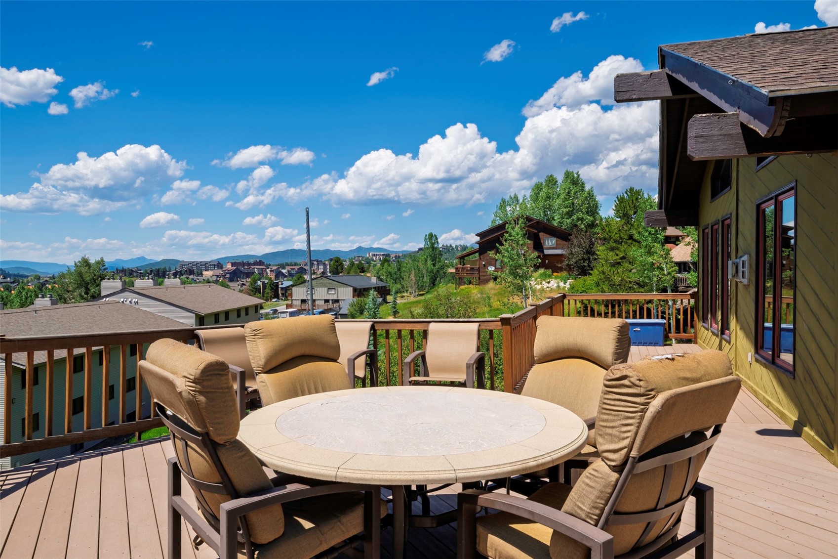 3185 Apres Ski WAY
