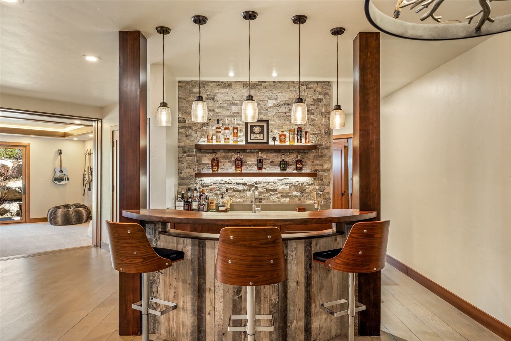 1016 Steamboat BOULEVARD
