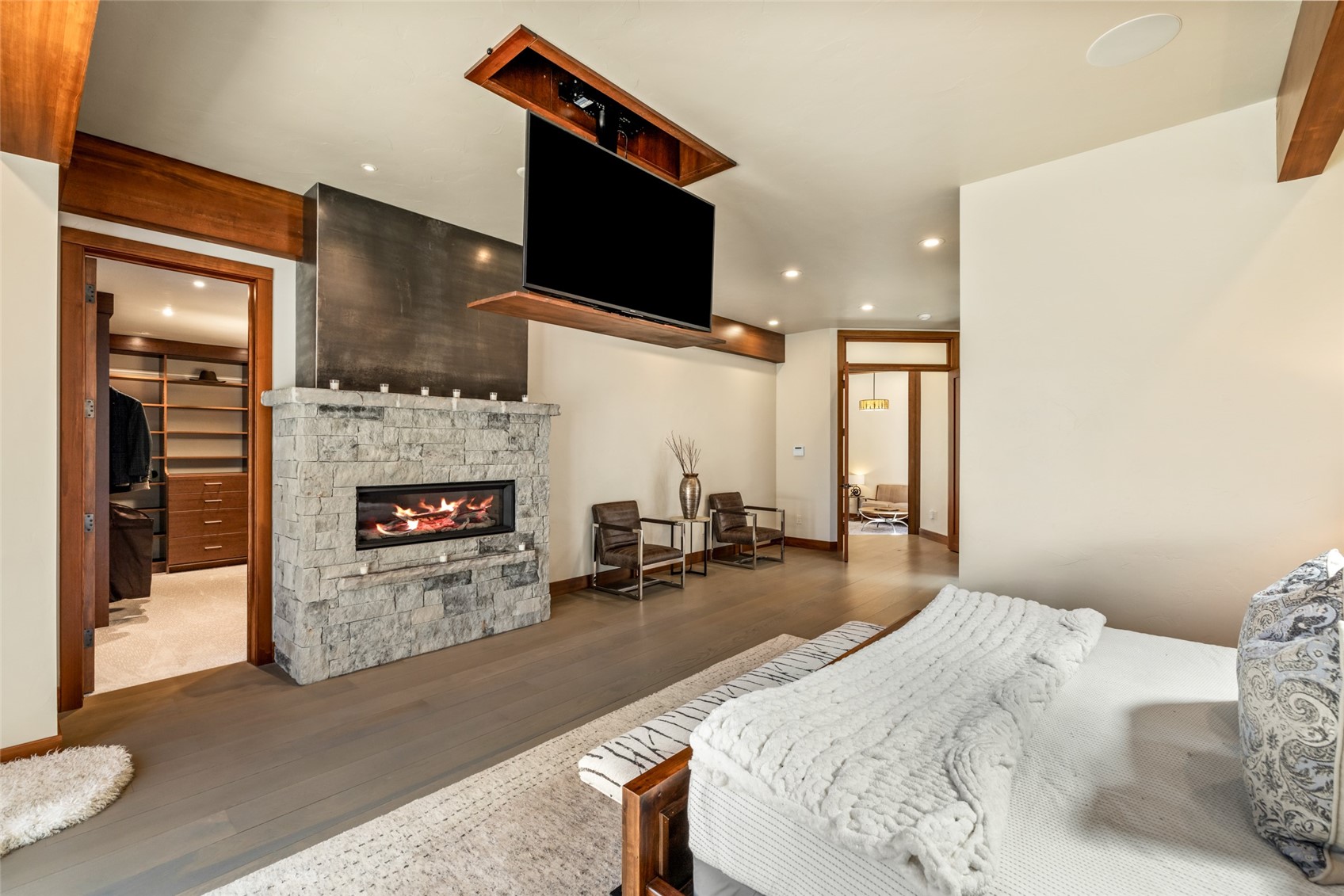 1016 Steamboat BOULEVARD